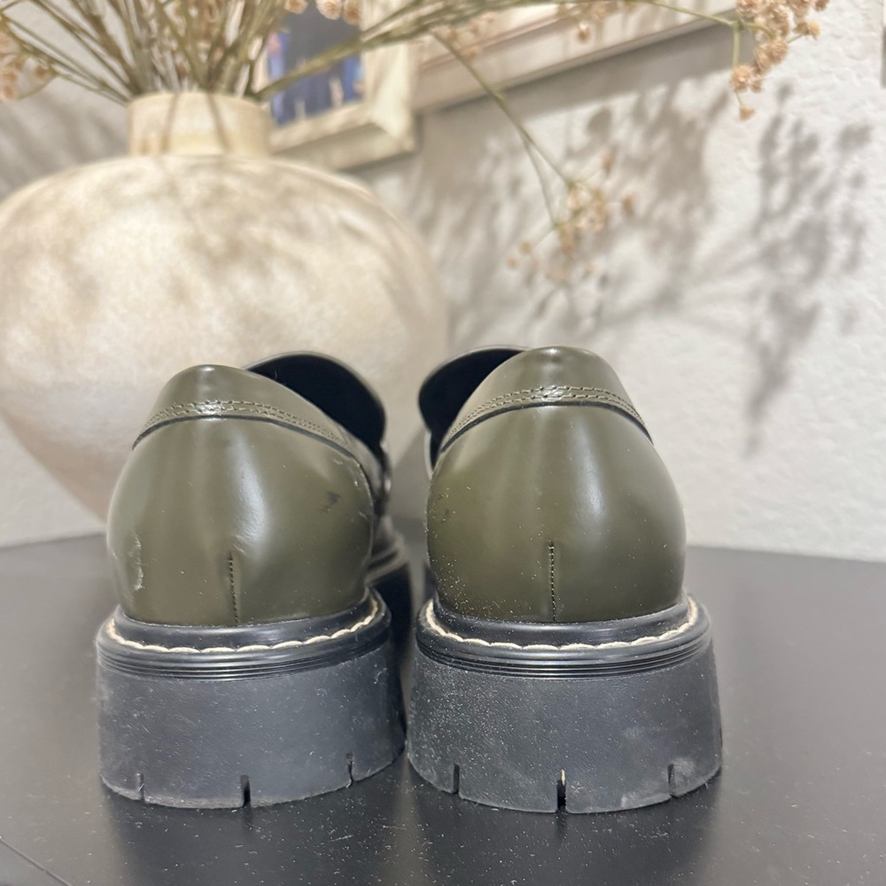 Marc Fisher Green Chunky Loafers with Glossy Finish - Picture 7 of 11